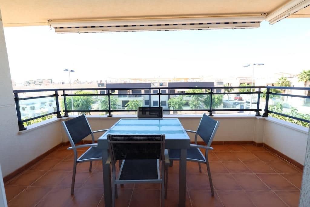 2 bedroom Penthouse for sale in Pilar de la Horadada with garage - € 329,900 (Ref: 9514153)