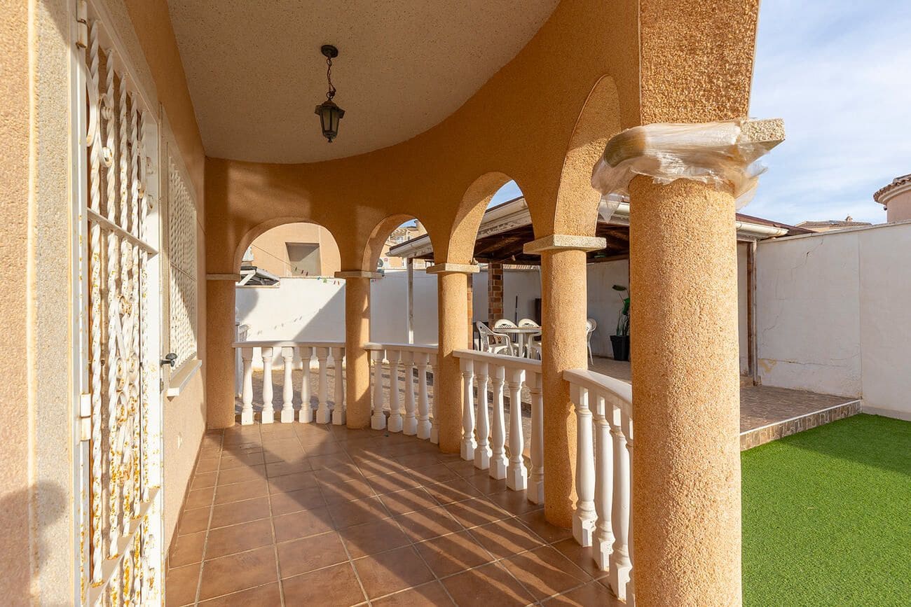 4 chambre Villa/Maison à vendre à Almoradi - 369 000 € (Ref: 9514155)