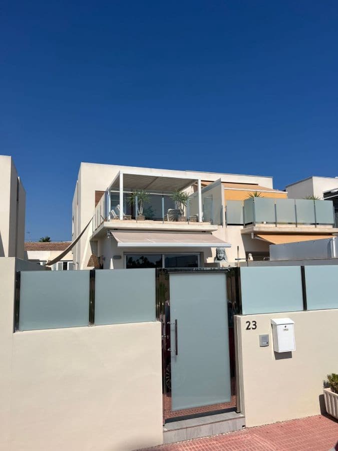 3 chambre Villa/Maison à vendre à Daya Vieja avec piscine - 359 000 € (Ref: 9514165)