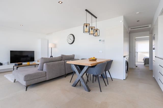 3 bedroom Penthouse for sale in Centro, Torrevieja with pool - € 320,000 (Ref: 9514169)