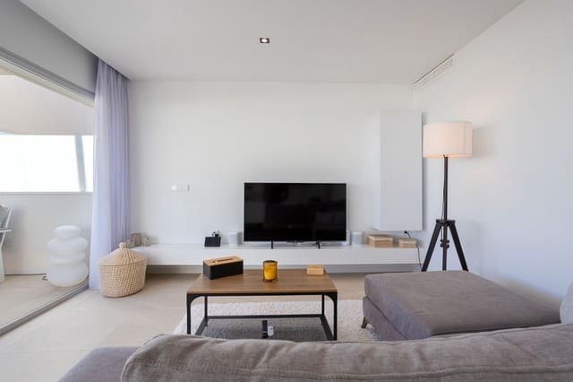 3 bedroom Penthouse for sale in Centro, Torrevieja with pool - € 320,000 (Ref: 9514169)