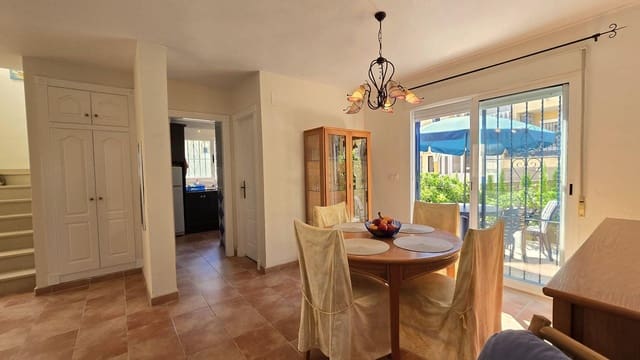 3 sovrum Villa till salu i Villamartín - Las Filipinas, Orihuela - 299 500 € (Ref: 9514178)