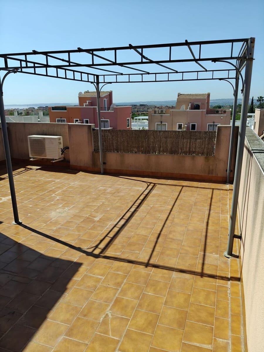 3 bedroom Apartment for sale in Los Montesinos with pool - € 185,000 (Ref: 9514179)