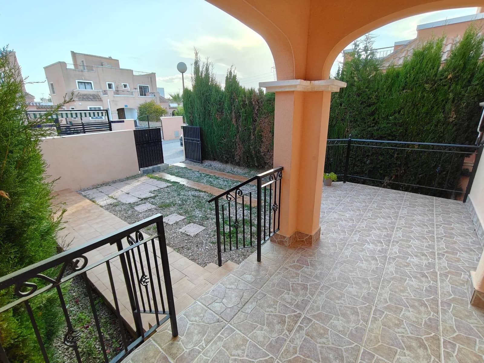 3 bedroom Apartment for sale in Los Montesinos with pool - € 185,000 (Ref: 9514179)