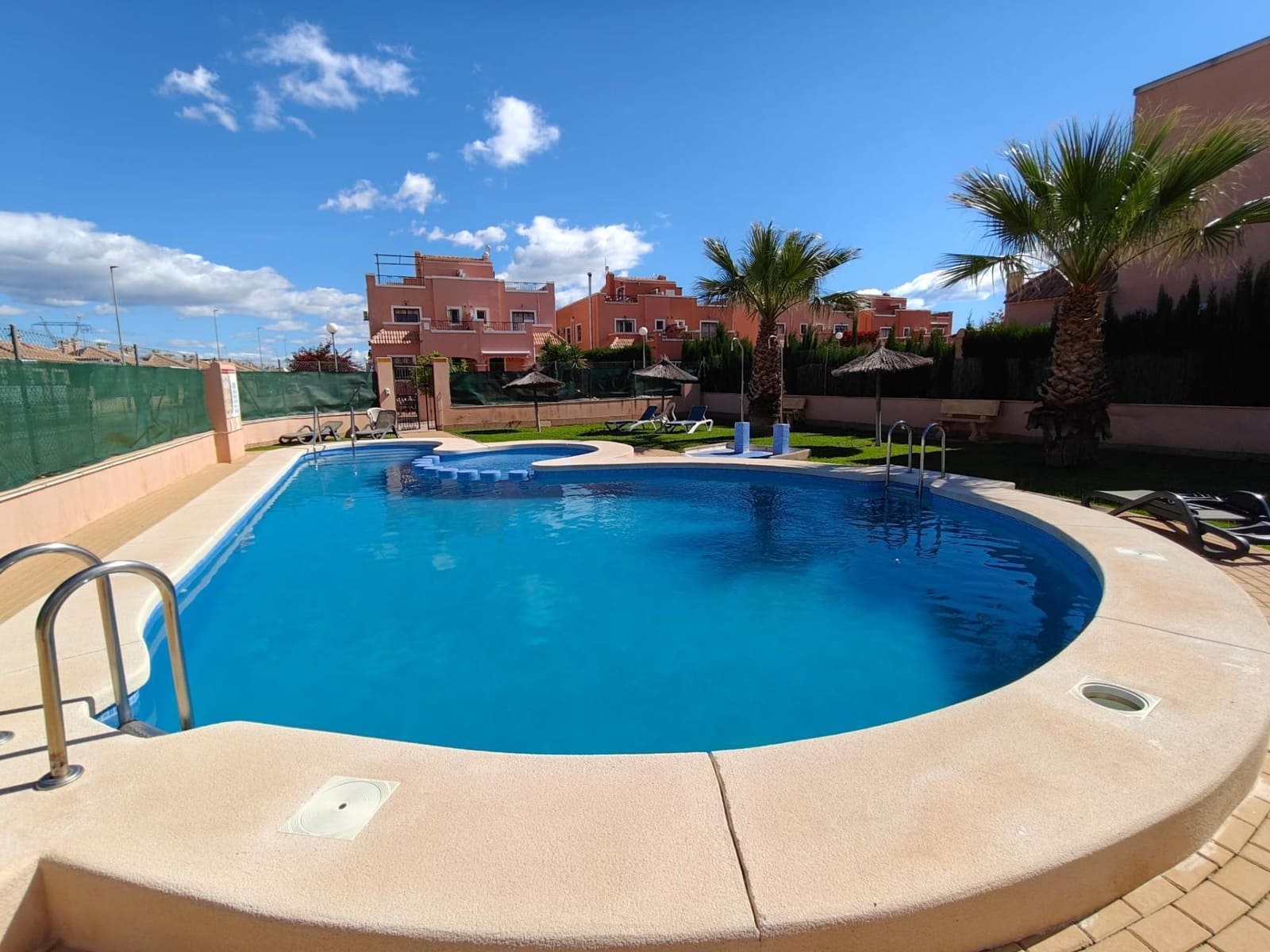 3 bedroom Apartment for sale in Los Montesinos with pool - € 185,000 (Ref: 9514179)