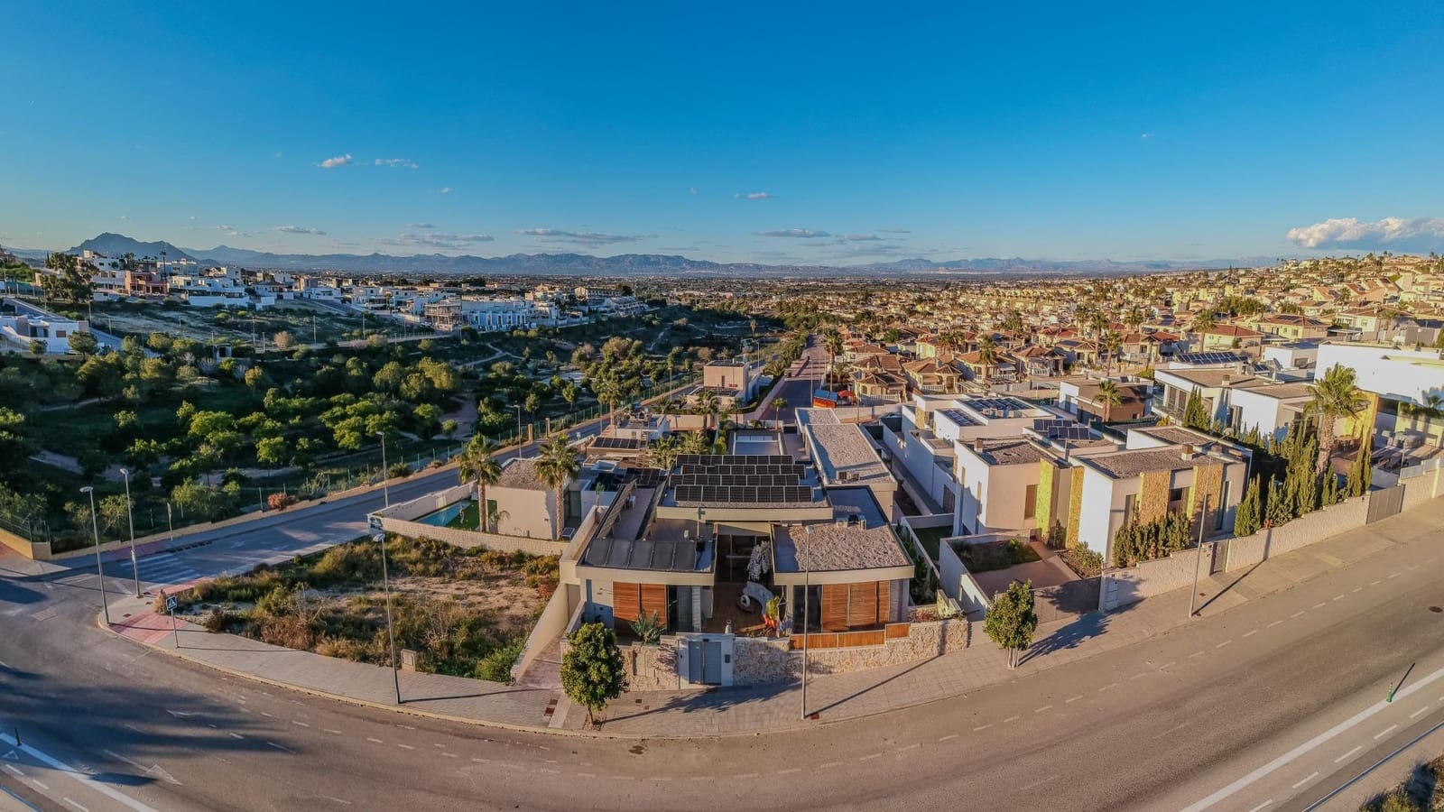 4 soverom Villa til salgs i Benijofar med svømmebasseng - € 1 250 000 (Ref: 9514214)