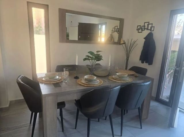 5 bedroom Villa for sale in Ciudad Quesada, Rojales with garage - € 498,000 (Ref: 9514216)