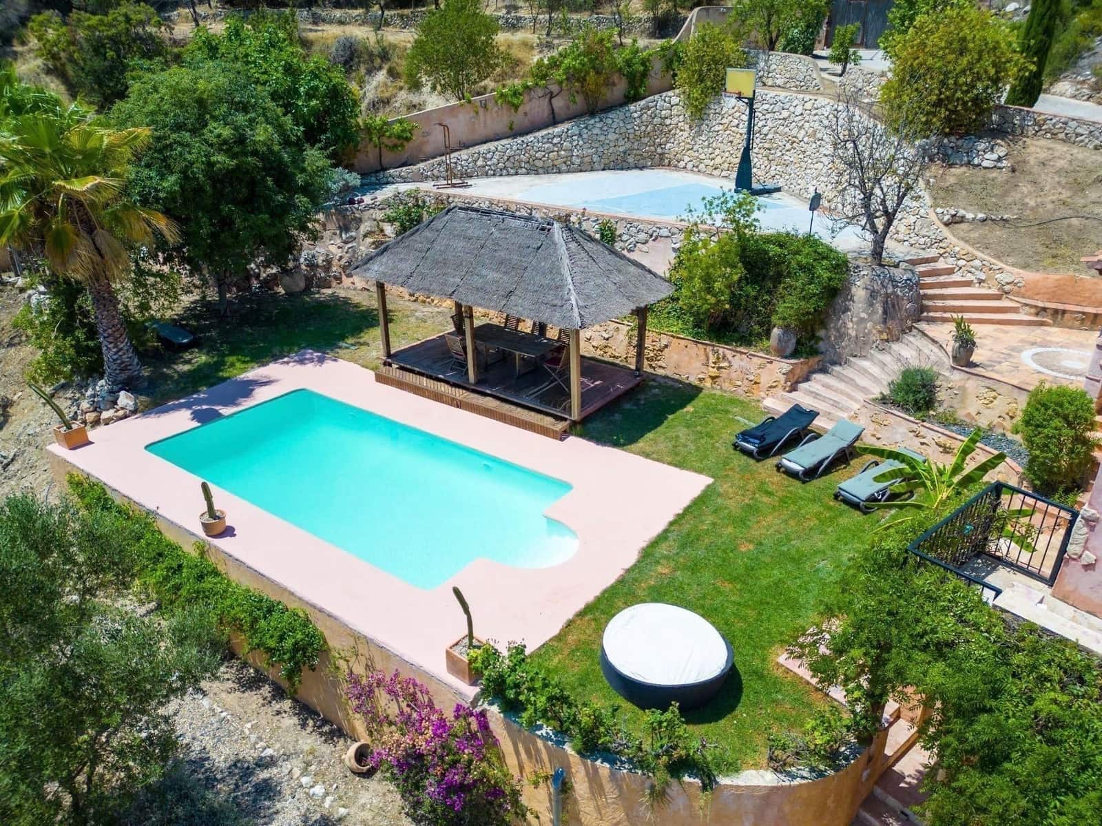 3 Zimmer Villa zu verkaufen in Callosa d'En Sarria mit Pool - 849.900 € (Ref: 9514231)