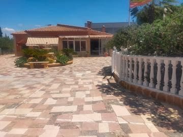 3 bedroom Villa for sale in Elche / Elx - € 330,000 (Ref: 9514258)