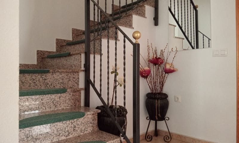 Chalet de 4 habitaciones en Pilar de la Horadada en venta con garaje - 295.000 € (Ref: 9514268)