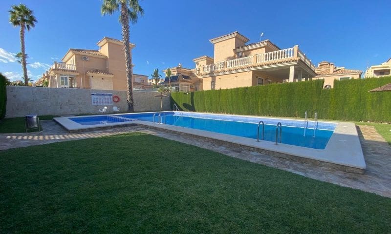 3 Zimmer Villa zu verkaufen in Orihuela Costa - 324.995 € (Ref: 9514276)