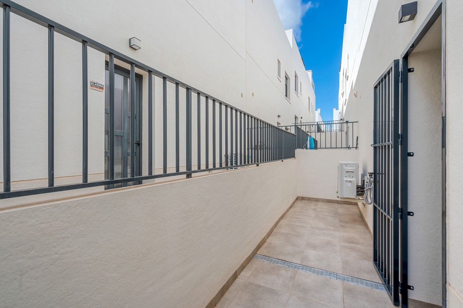 2 bedroom Apartment for sale in San Miguel de Salinas - € 239,990 (Ref: 9514279)