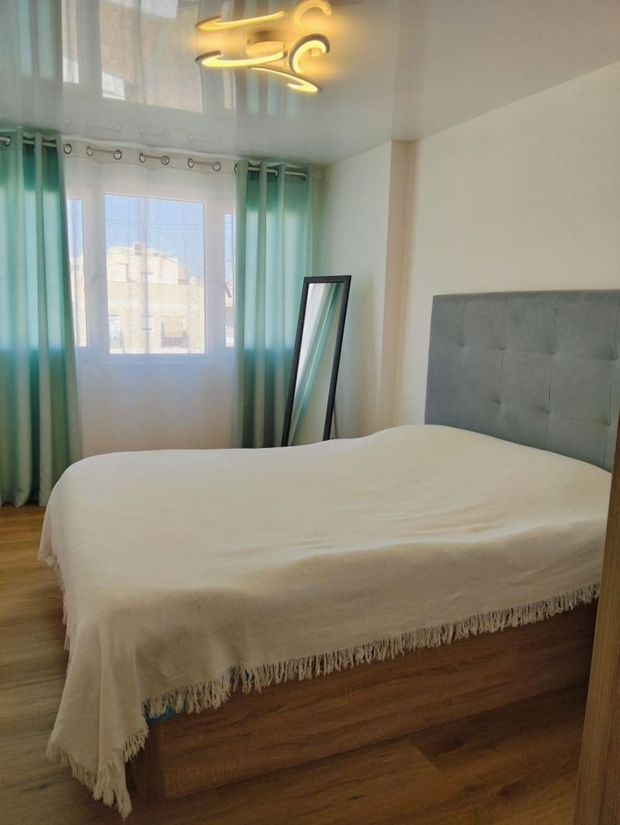 Apartamento de 2 habitaciones en Alicante / Alacant ciudad en venta - 185.000 € (Ref: 9514290)