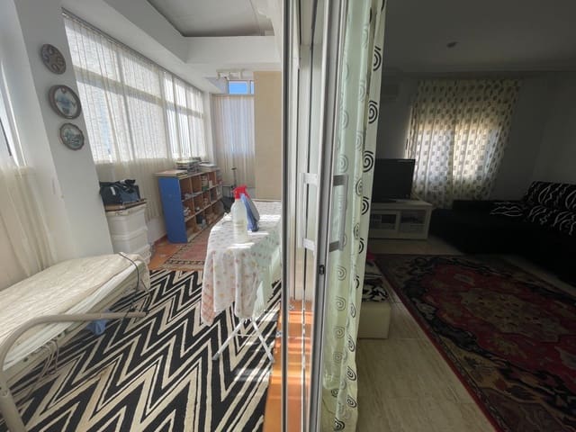 4 makuuhuone Huvila myytävänä paikassa Guardamar del Segura - 410 000 € (Ref: 9514305)