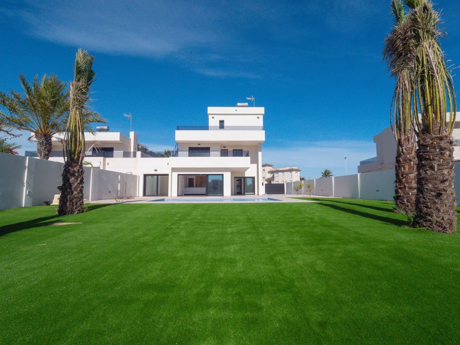 5 soverom Villa til salgs i La Manga del Mar Menor med svømmebasseng garasje - € 1 350 000 (Ref: 9514307)