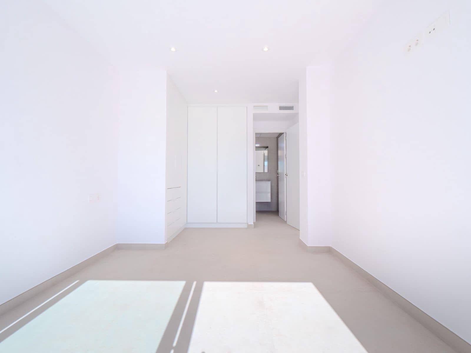 5 bedroom Villa for sale in La Manga del Mar Menor with pool garage - € 1,350,000 (Ref: 9514307)