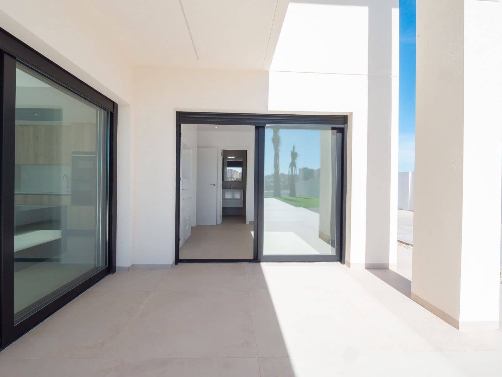 5 bedroom Villa for sale in La Manga del Mar Menor with pool garage - € 1,350,000 (Ref: 9514307)