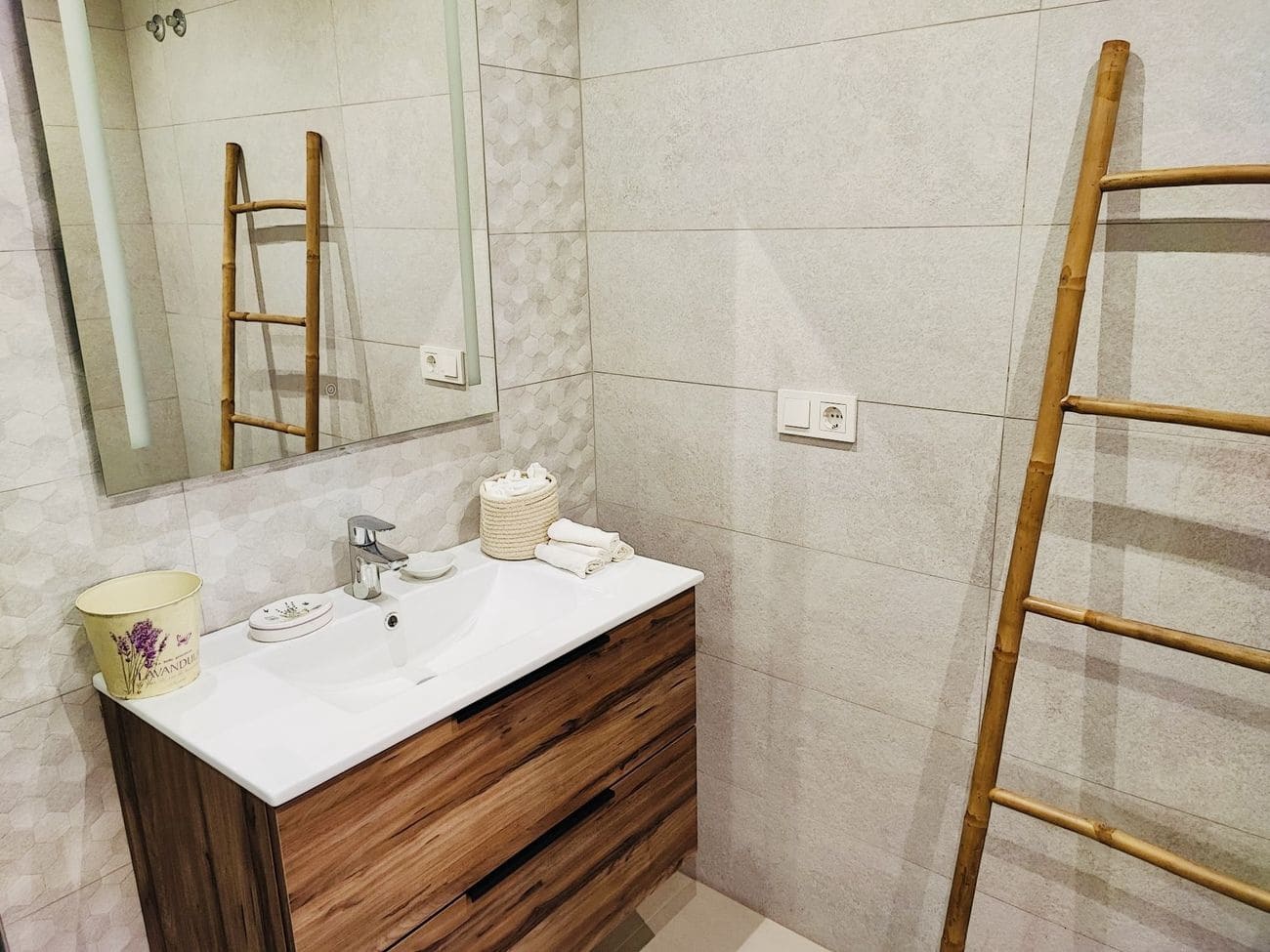 2 bedroom Apartment for sale in Torrevieja - € 185,000 (Ref: 9514311)