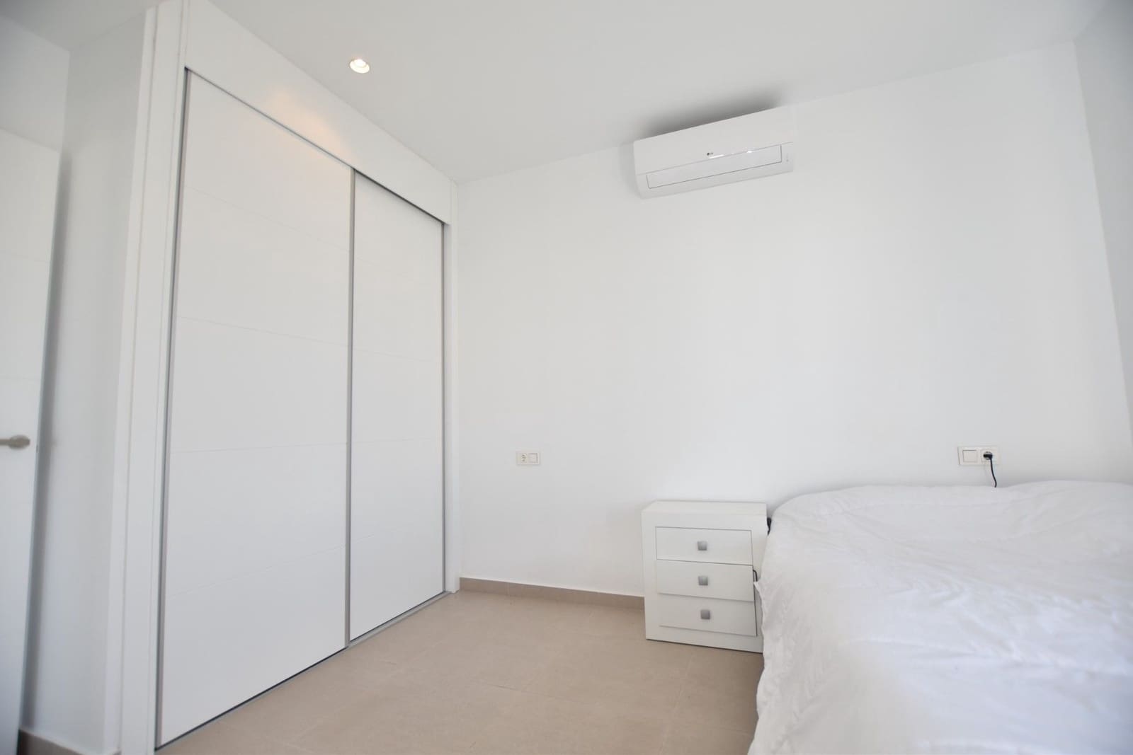 3 bedroom Villa for sale in Benijofar - € 440,000 (Ref: 9514358)