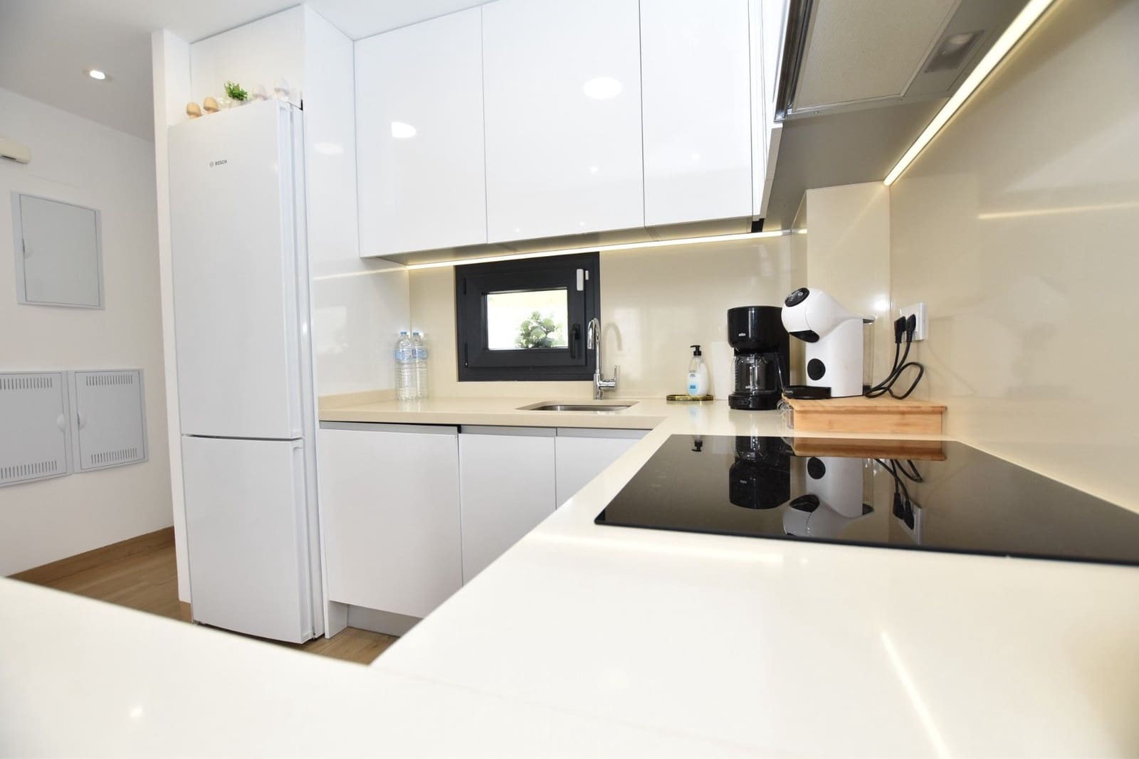 Apartamento de 2 habitaciones en Torrevieja en venta con garaje - 299.995 € (Ref: 9514360)