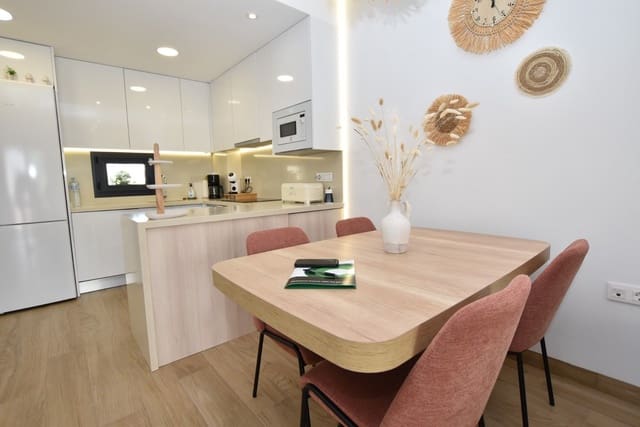 2 quarto Apartamento para venda em Centro, Torrevieja com garagem - 299 995 € (Ref: 9514360)