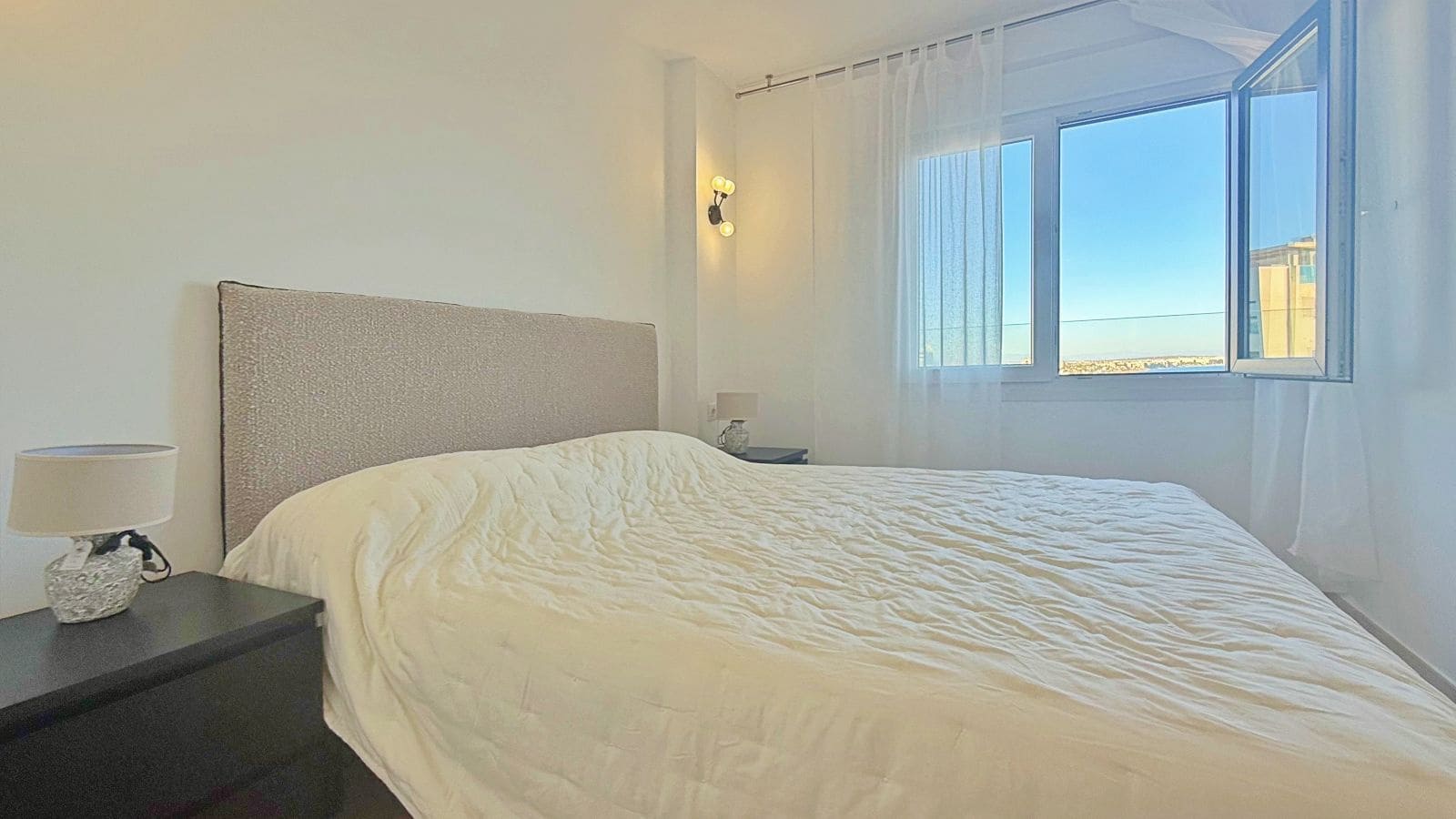 3 sovrum Takvåning till salu i Punta Prima - 765 000 € (Ref: 9514362)
