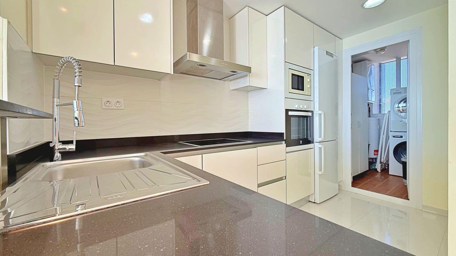 2 chambre Penthouse à vendre à Punta Prima - 699 000 € (Ref: 9514363)