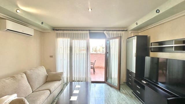 Ático de 2 habitaciones en Torrevieja en venta - 220.000 € (Ref: 9514364)