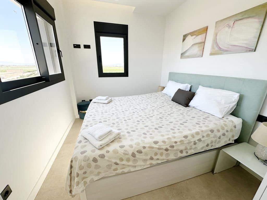 2 bedroom Apartment for sale in Los Alcazares - € 289,950 (Ref: 9514368)