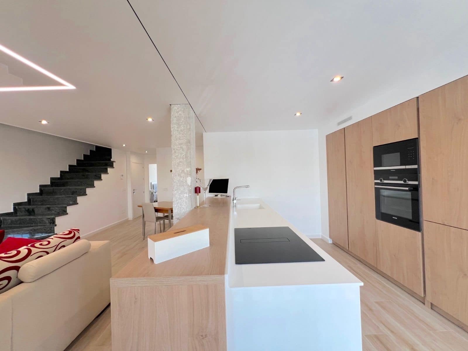 6 bedroom Villa for sale in San Javier - € 695,000 (Ref: 9514375)