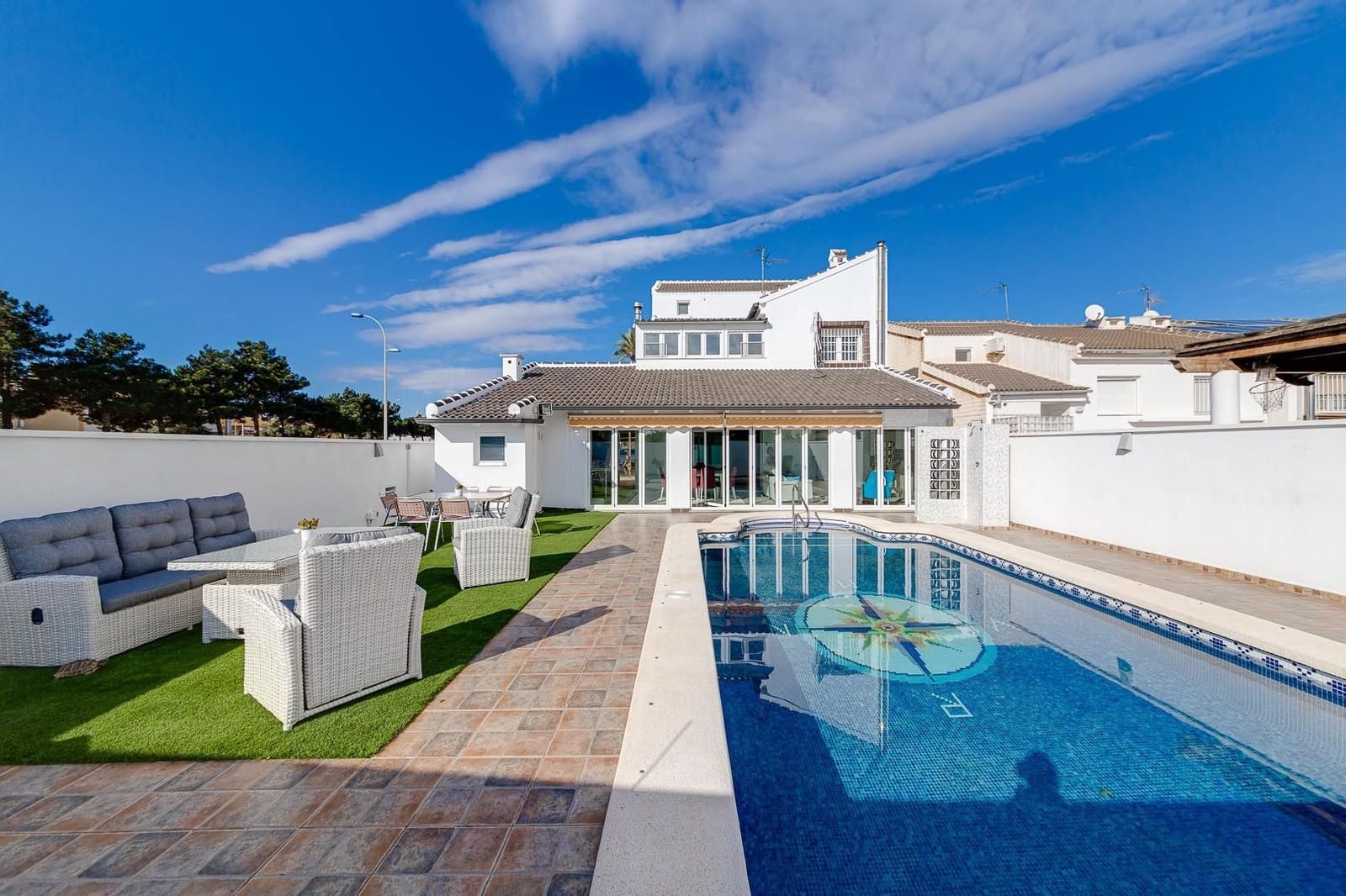 6 bedroom Villa for sale in San Javier - € 695,000 (Ref: 9514375)
