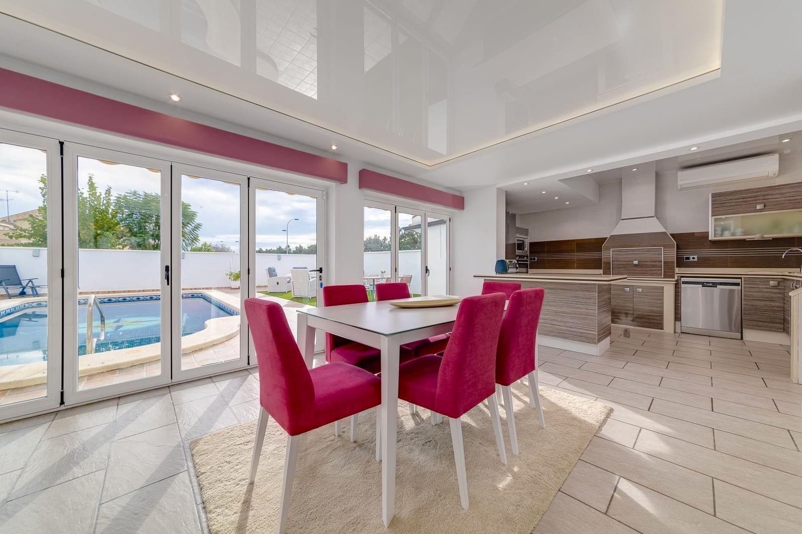 6 bedroom Villa for sale in San Javier - € 695,000 (Ref: 9514375)