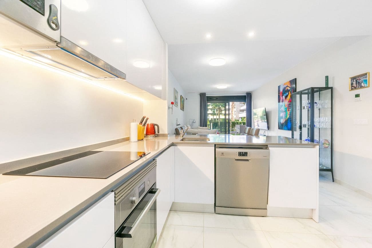 2 bedroom Apartment for sale in La Zenia with pool - € 395,000 (Ref: 9514408)