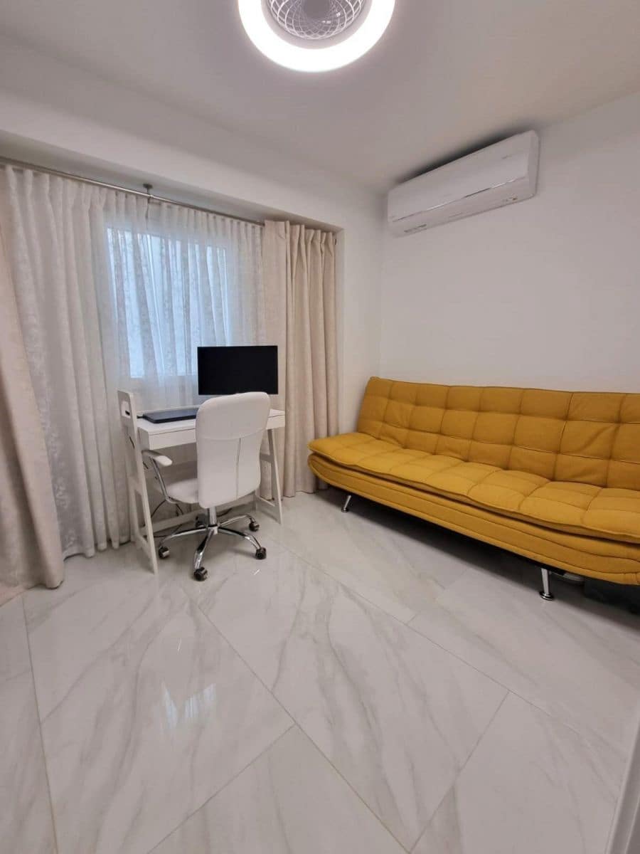 2 bedroom Apartment for sale in Torrevieja - € 239,000 (Ref: 9514430)