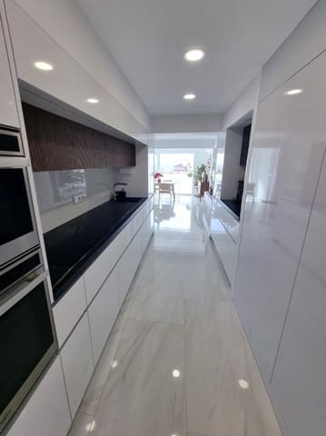 2 bedroom Apartment for sale in Centro, Torrevieja - € 239,000 (Ref: 9514430)