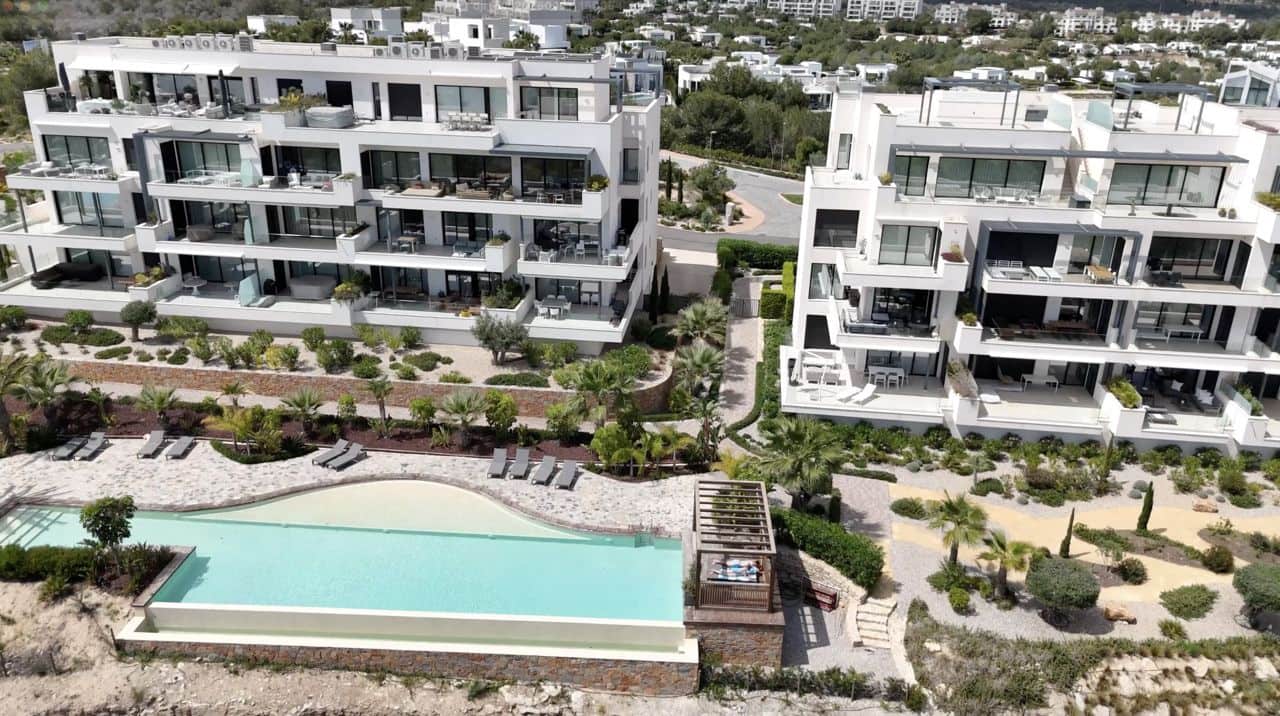 2 bedroom Apartment for sale in Las Colinas Golf with garage - € 464,950 (Ref: 9514442)