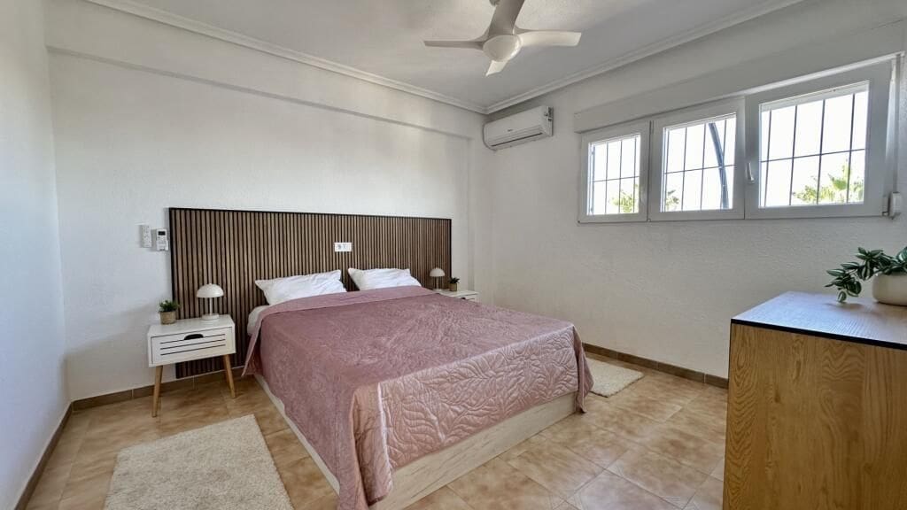 2 makuuhuone Kattohuoneisto myytävänä paikassa Punta Prima - 247 000 € (Ref: 9514443)