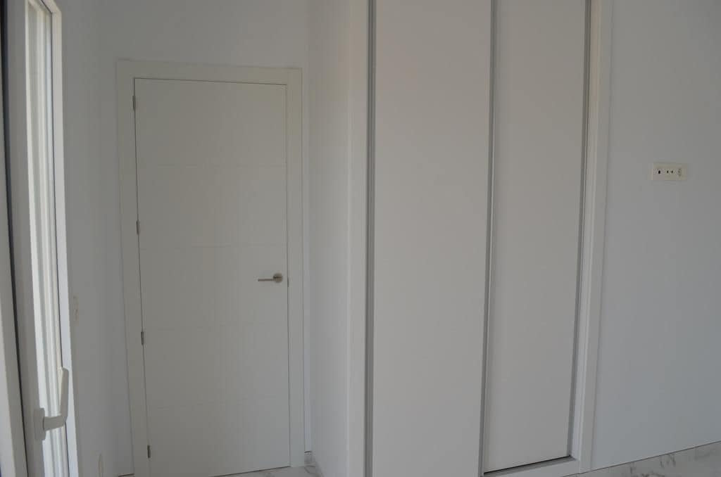 4 slaapkamer Villa te koop in Pinoso met zwembad - € 505.000 (Ref: 9514458)