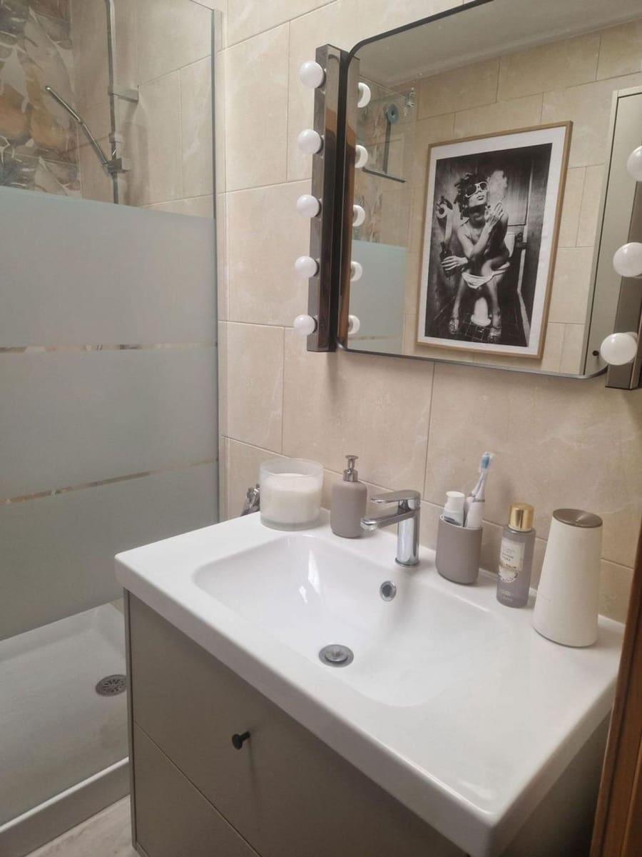 Apartamento de 3 habitaciones en Torrevieja en venta con piscina - 295.000 € (Ref: 9514492)