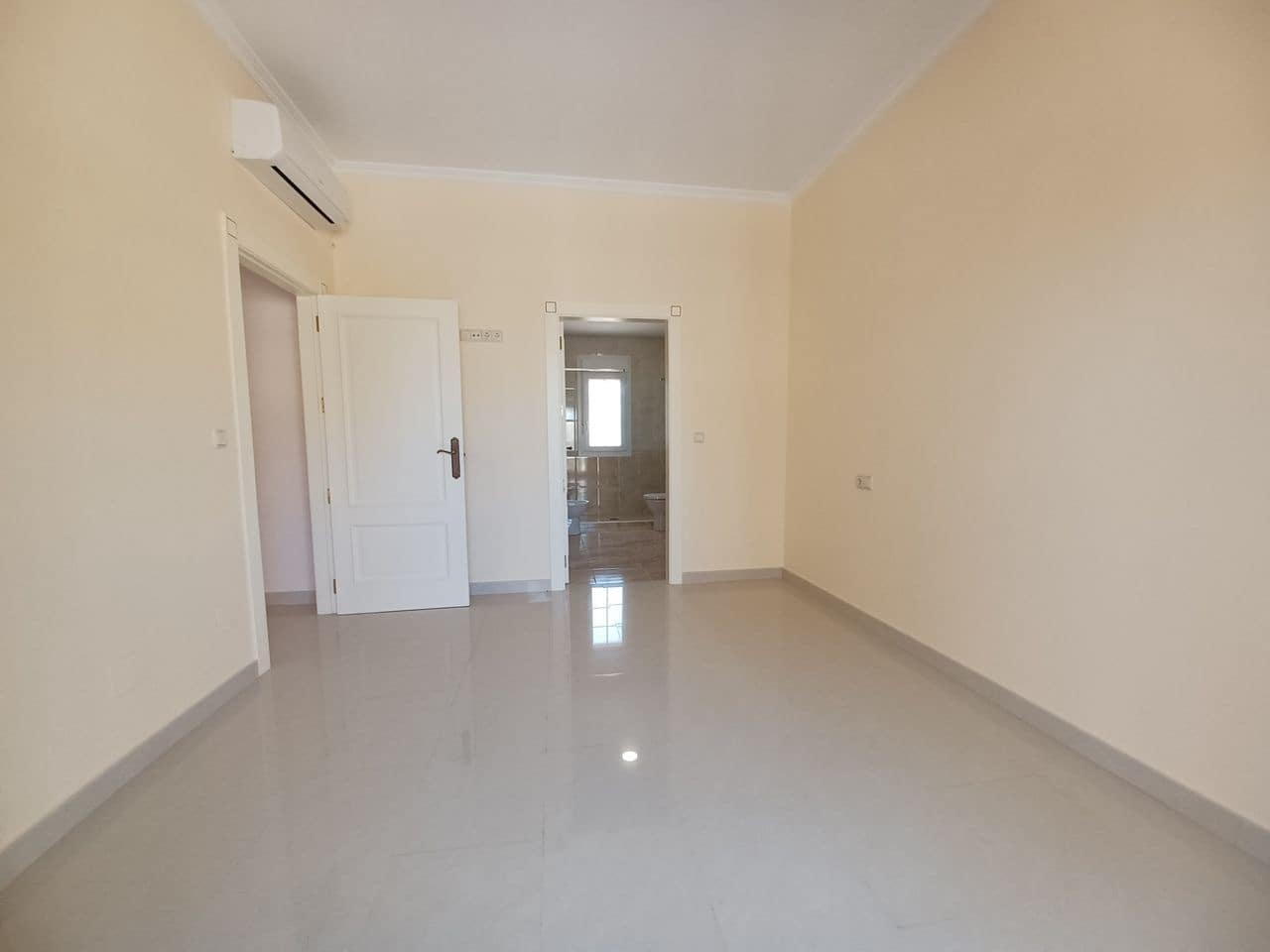 4 bedroom Villa for sale in Cabo Roig - € 910,000 (Ref: 9514496)