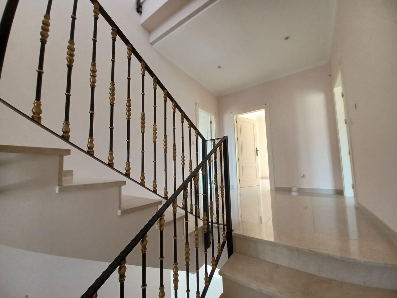 4 bedroom Villa for sale in Cabo Roig - € 910,000 (Ref: 9514496)