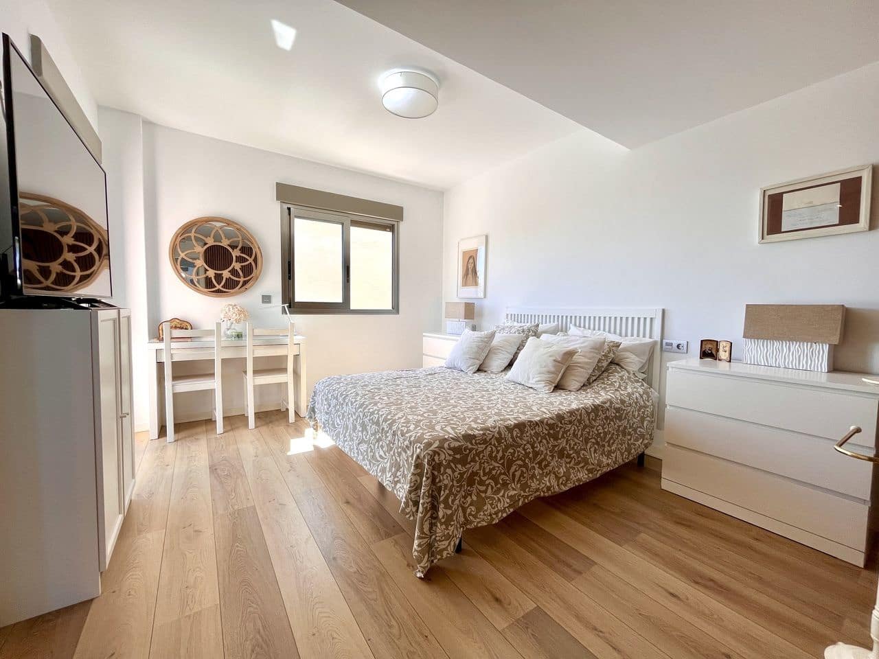 4 bedroom Villa for sale in Torre de la Horadada - € 599,000 (Ref: 9514497)