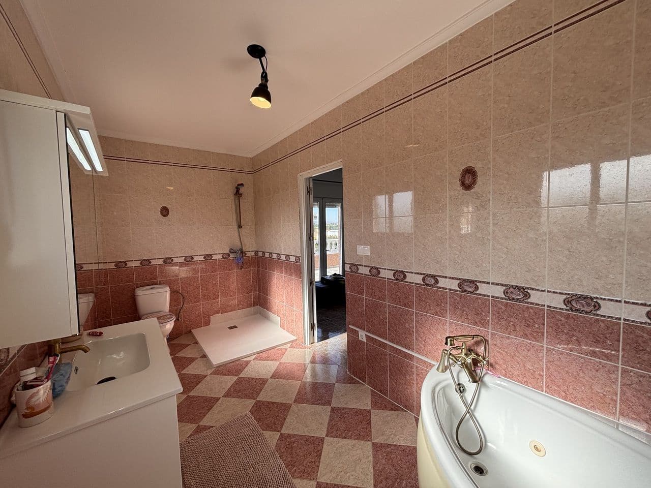 5 bedroom Villa for sale in Benijofar with garage - € 650,000 (Ref: 9514539)