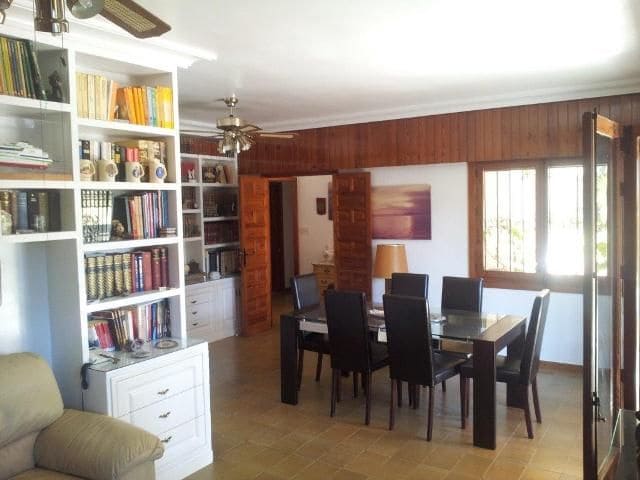 6 quarto Moradia para venda em Campoamor com garagem - 889 000 € (Ref: 9514572)