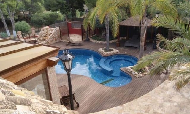 6 Zimmer Villa zu verkaufen in Campoamor, Orihuela mit Garage - 1.650.000 € (Ref: 9514575)