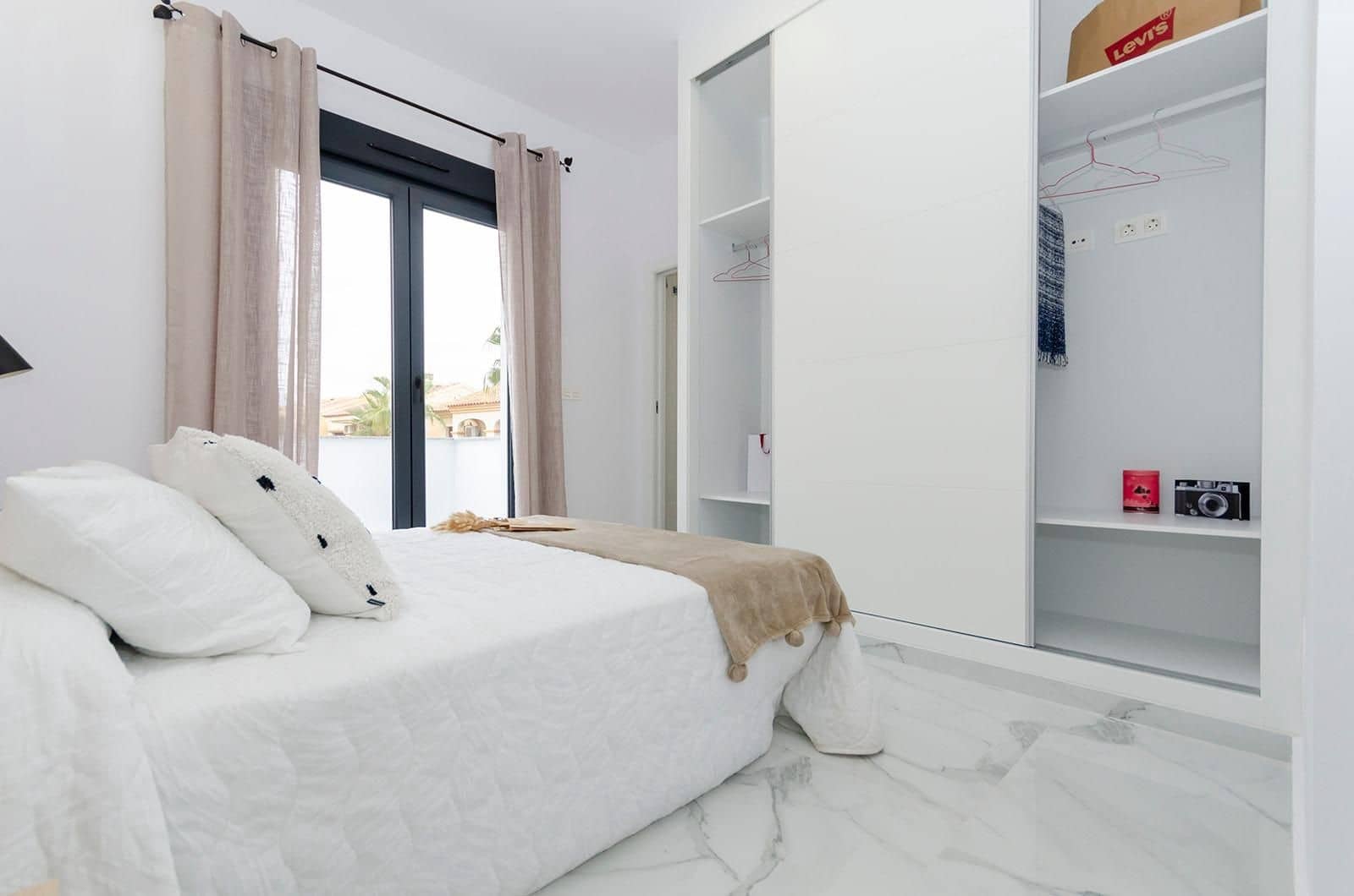 3 sovrum Villa till salu i El Limonar med pool - 409 000 € (Ref: 9514722)