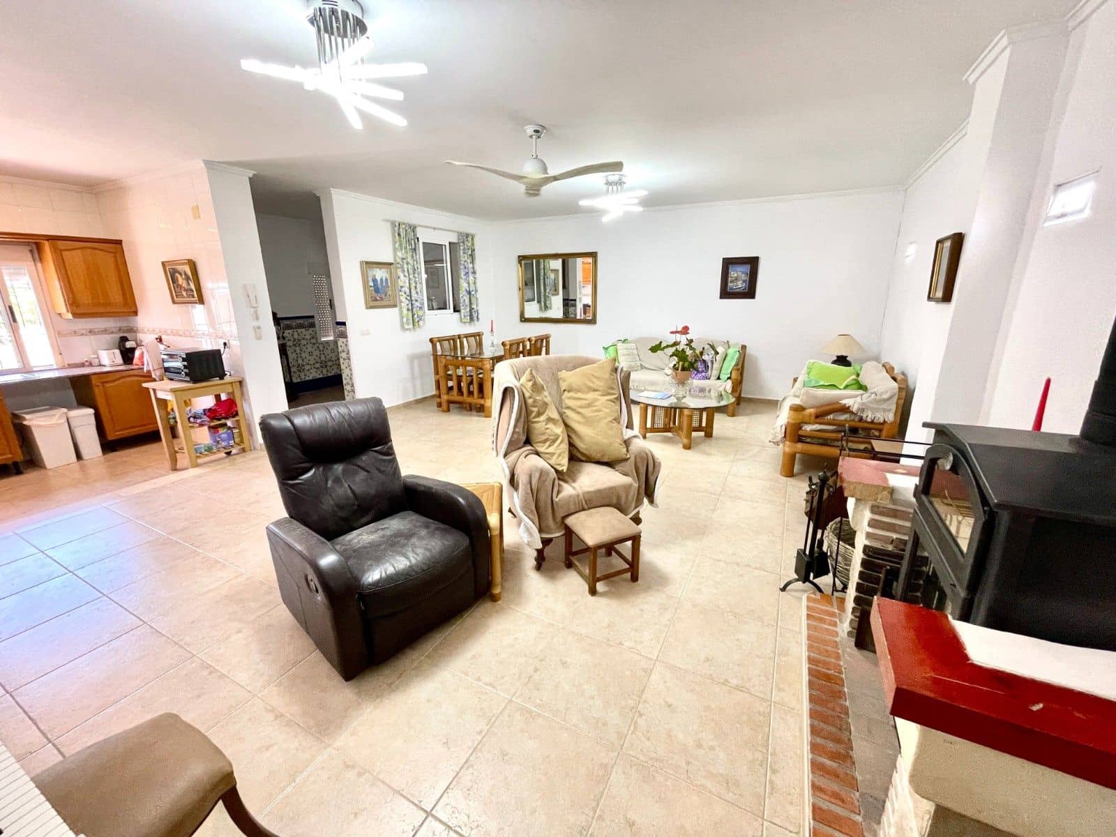 4 makuuhuone Huvila myytävänä paikassa Daya Nueva - 395 000 € (Ref: 9515197)