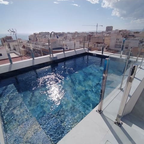 2 soverom Leilighet til salgs i Centro, Torrevieja med svømmebasseng - € 300 000 (Ref: 9515200)