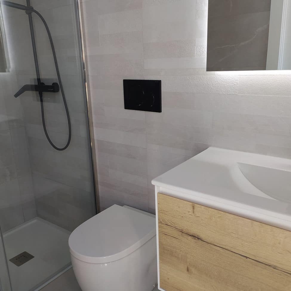 2 soverom Leilighet til salgs i Torrevieja med svømmebasseng - € 300 000 (Ref: 9515200)