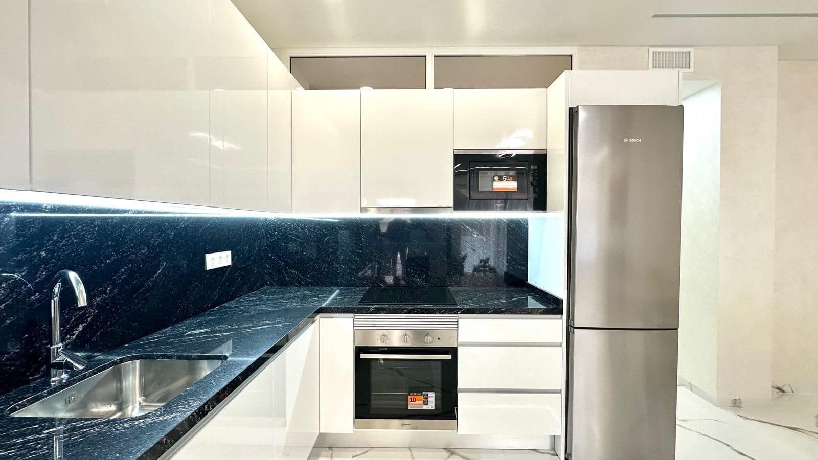 2 quarto Apartamento para venda em Torrevieja - 250 000 € (Ref: 9515205)